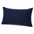 Coussin rectangulaire 50 x 30 cm en tissu bleu marine décoratif doux